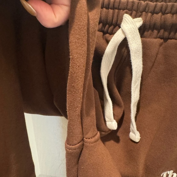 The Beach Club Brown Sweatpants with White Drawstring Size XL - Picture 8 of 12